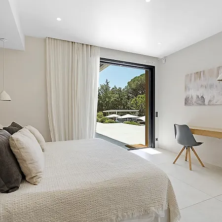 Wonderful Sea View Villa *